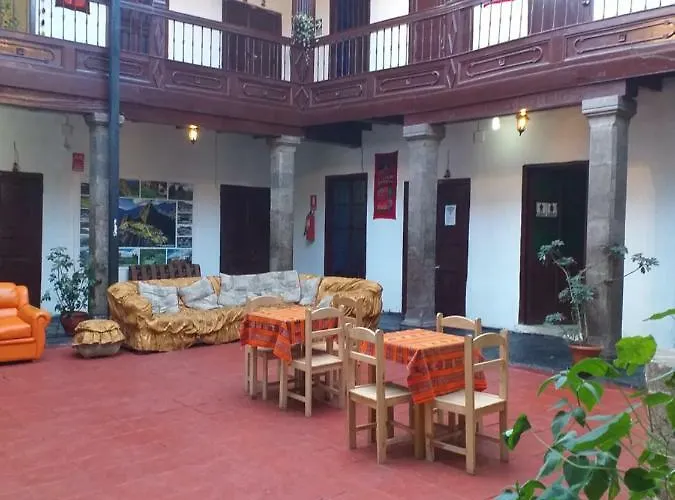 Cuatro Lagunas Cuzco